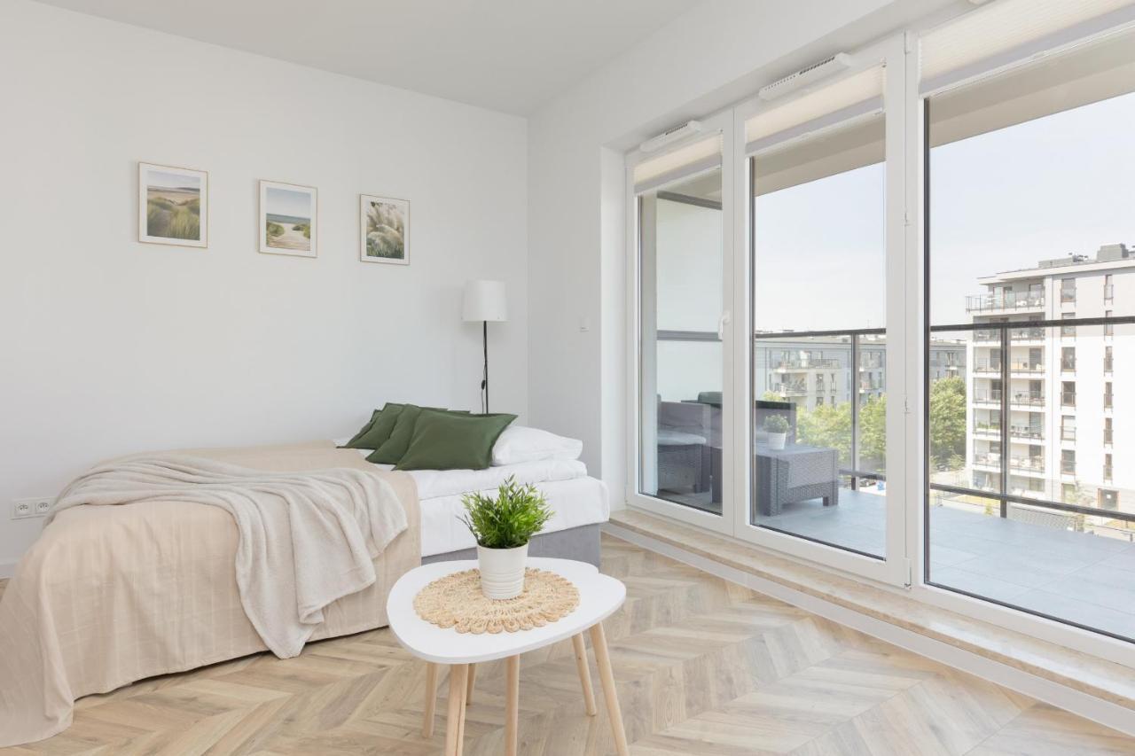 Ursus Sunny Studio For 4 Guests With Parking & Balcony By Noclegi Renters Warszawa Eksteriør bilde