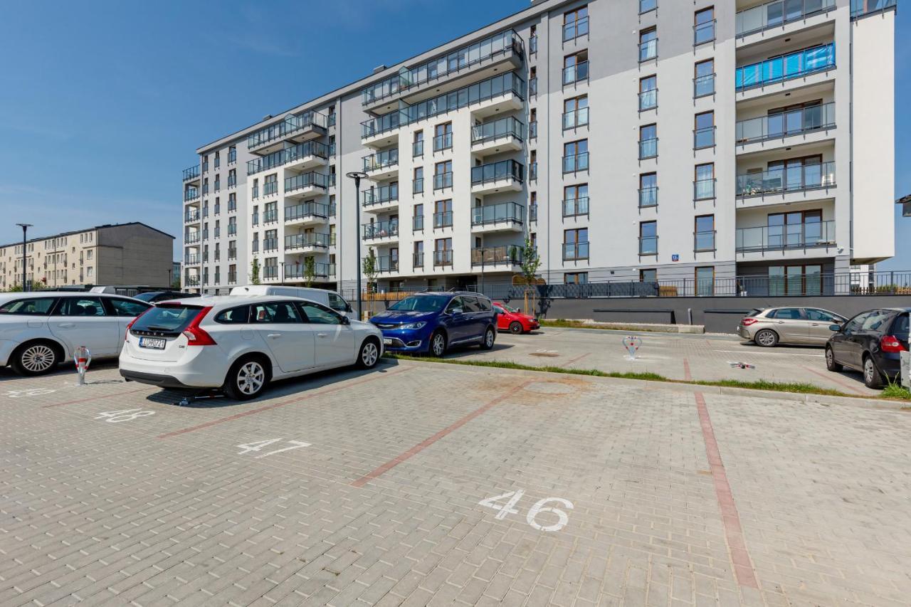 Ursus Sunny Studio For 4 Guests With Parking & Balcony By Noclegi Renters Warszawa Eksteriør bilde